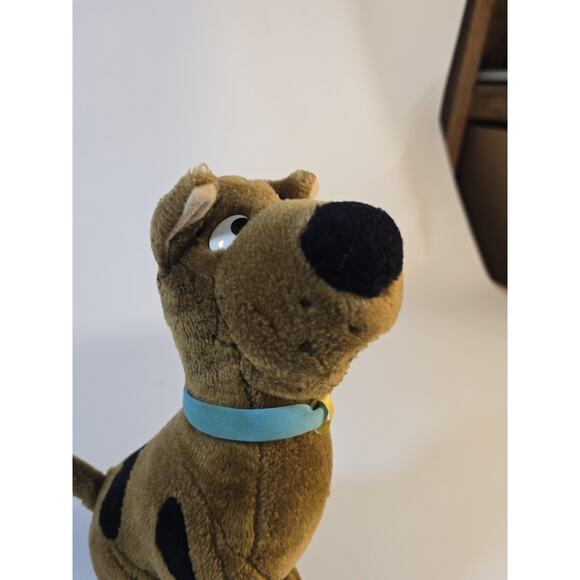 Scooby Doo 11” Plush Toy Sitting Stuffed Animal Felt Collar 1998 Equity - Picture 6 of 9